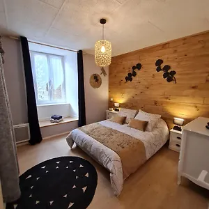 https://bel-appartement-les-monts-du-cantal.hotels-rhonealpes.com